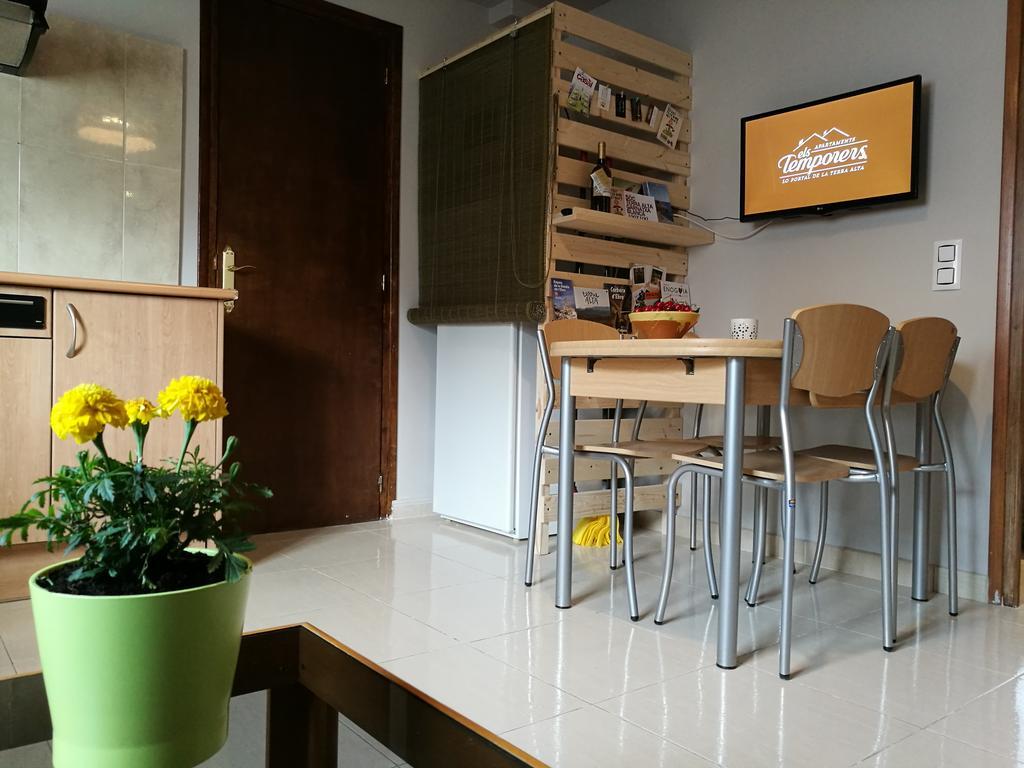Apartaments Els Temporers Corbera Екстер'єр фото